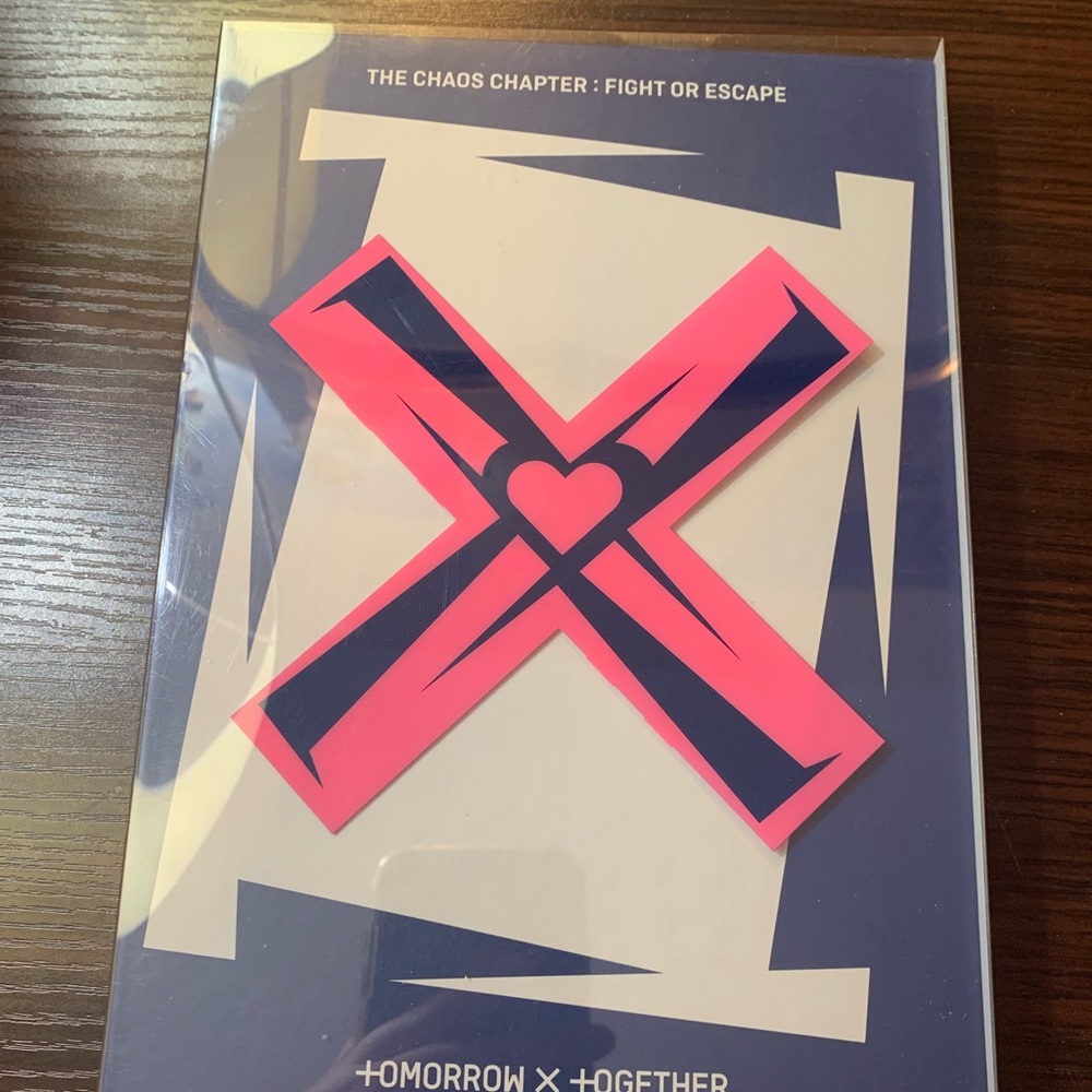 Txt the chaos chapter fight or escape album (without photo card)